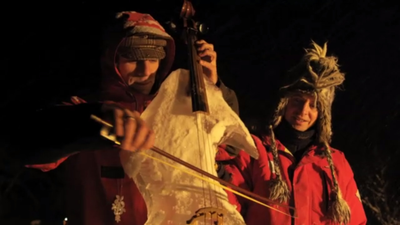 Terje Isungset, compositor y batería noruego, hace instrumentos de hielo